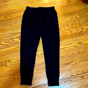 Black jogger sweatpants small